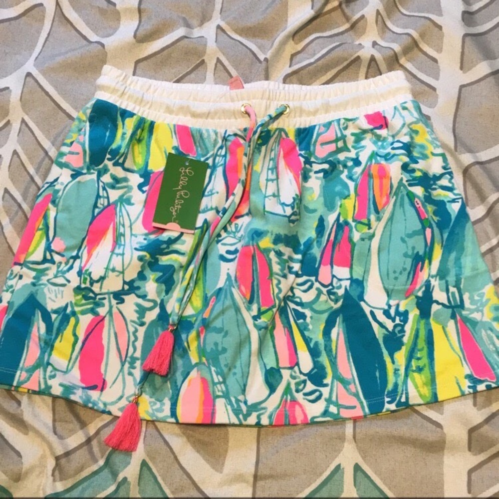 NWT small zia skirt in beach and bae